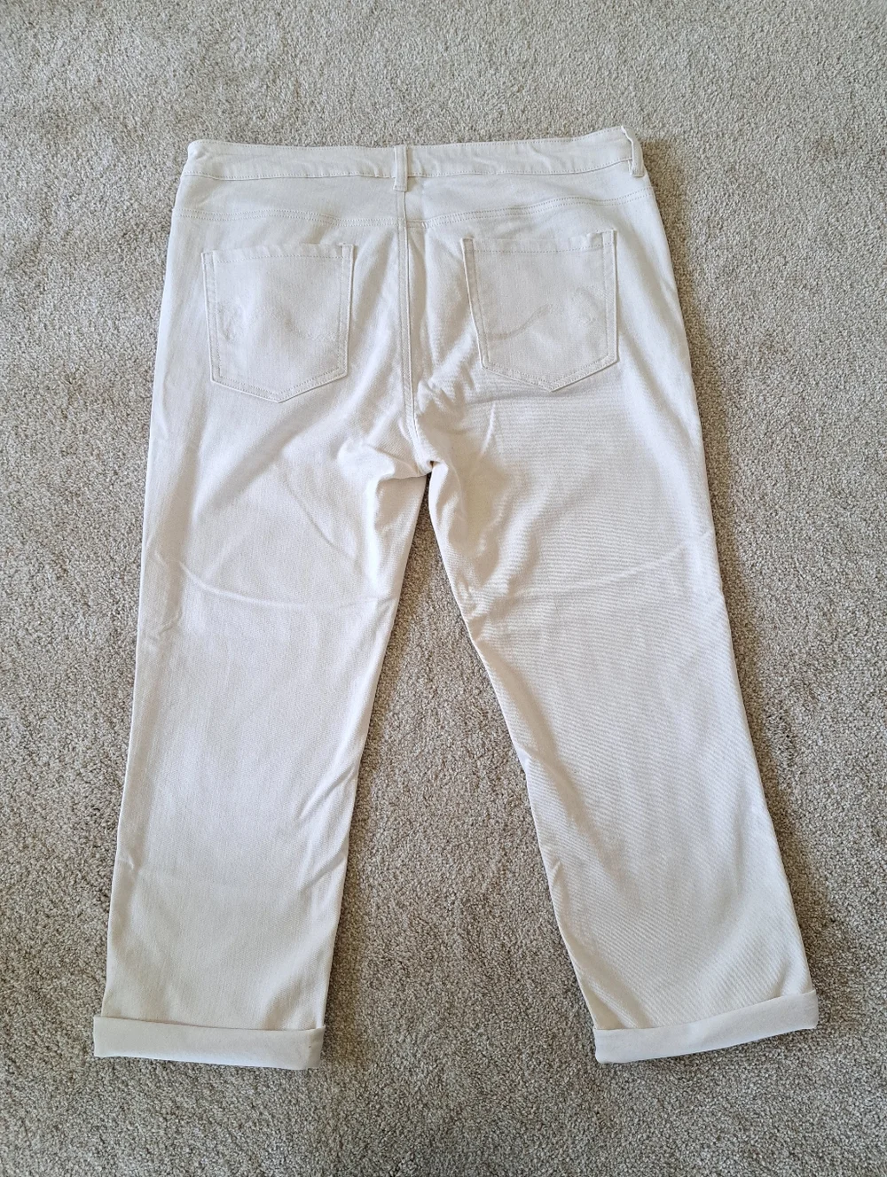 Santana Jeans Cropped Cream Denim Women's Size 16 Capri Stretch Pants - Picture 7 of 12